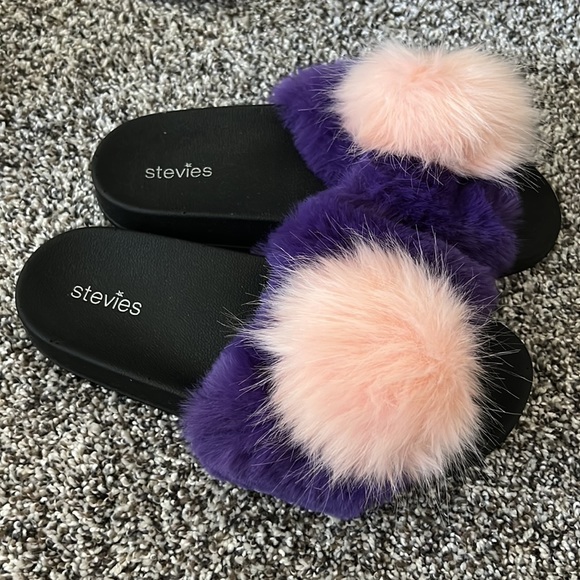 Fuzzy slides - Picture 4 of 4